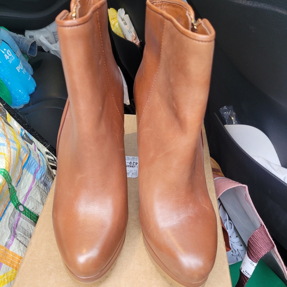 Women's Tan Leather Boots